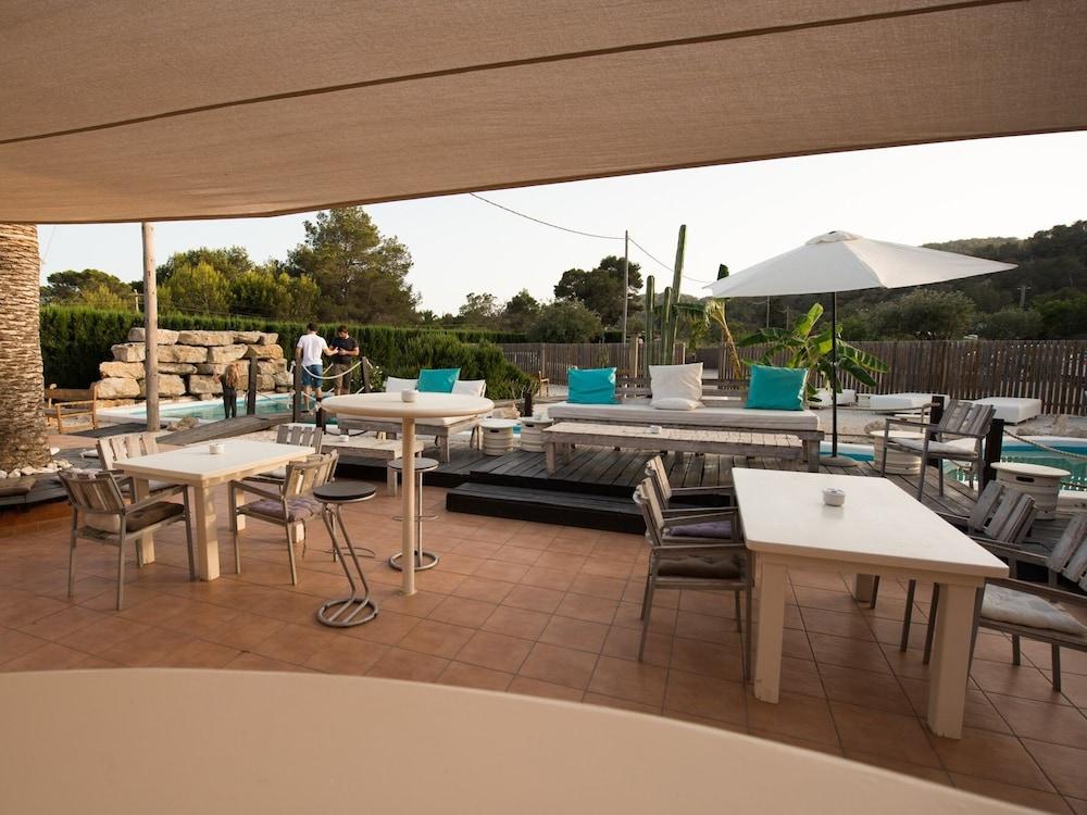 Boutique Hostal La Curandera De Salinas Sant Francesc de s'Estany المظهر الخارجي الصورة