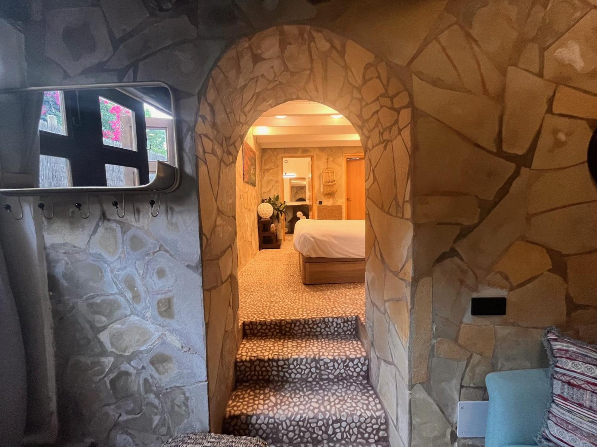 Boutique Hostal La Curandera De Salinas Sant Francesc de s'Estany المظهر الخارجي الصورة