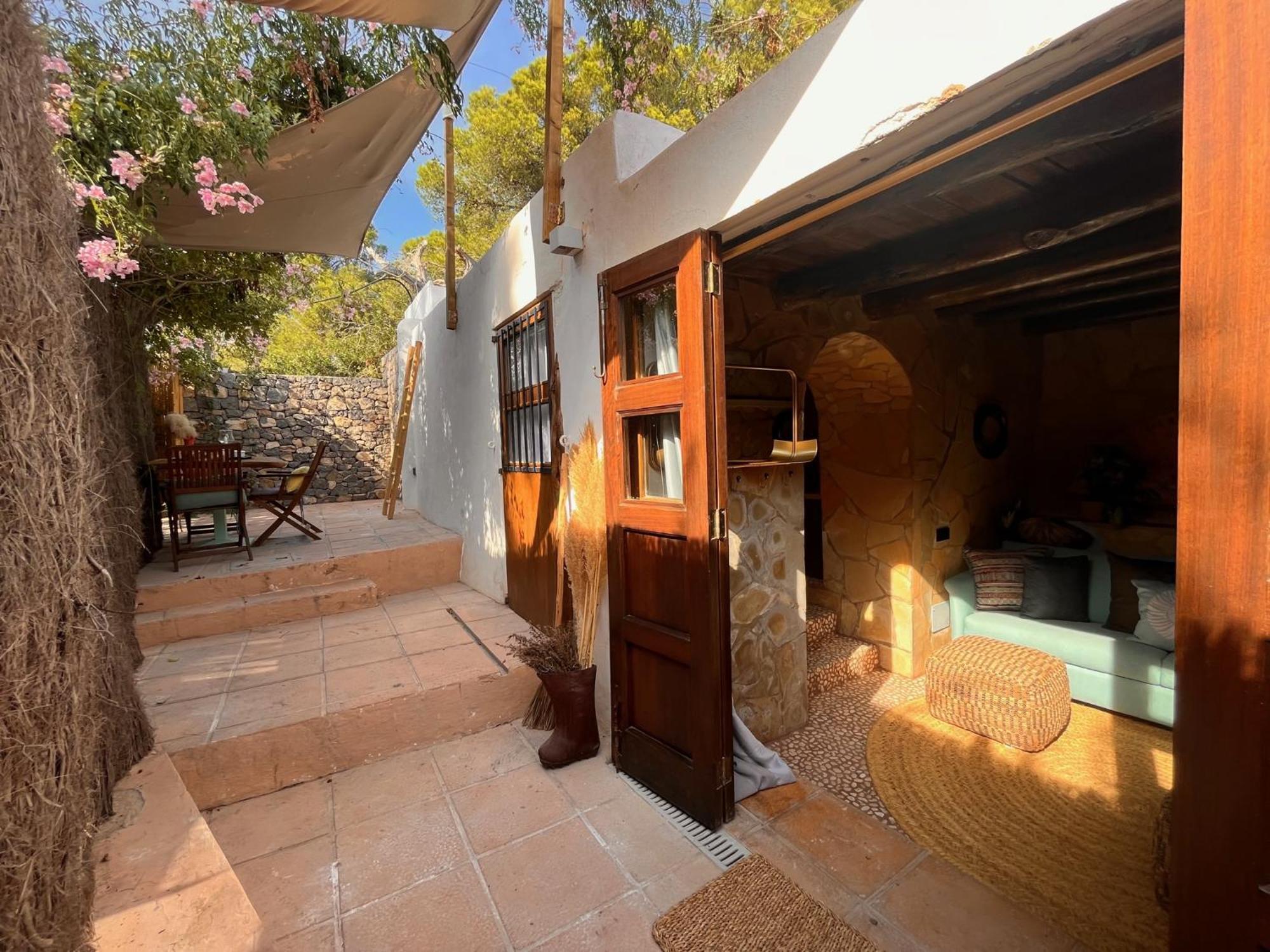 Boutique Hostal La Curandera De Salinas Sant Francesc de s'Estany المظهر الخارجي الصورة