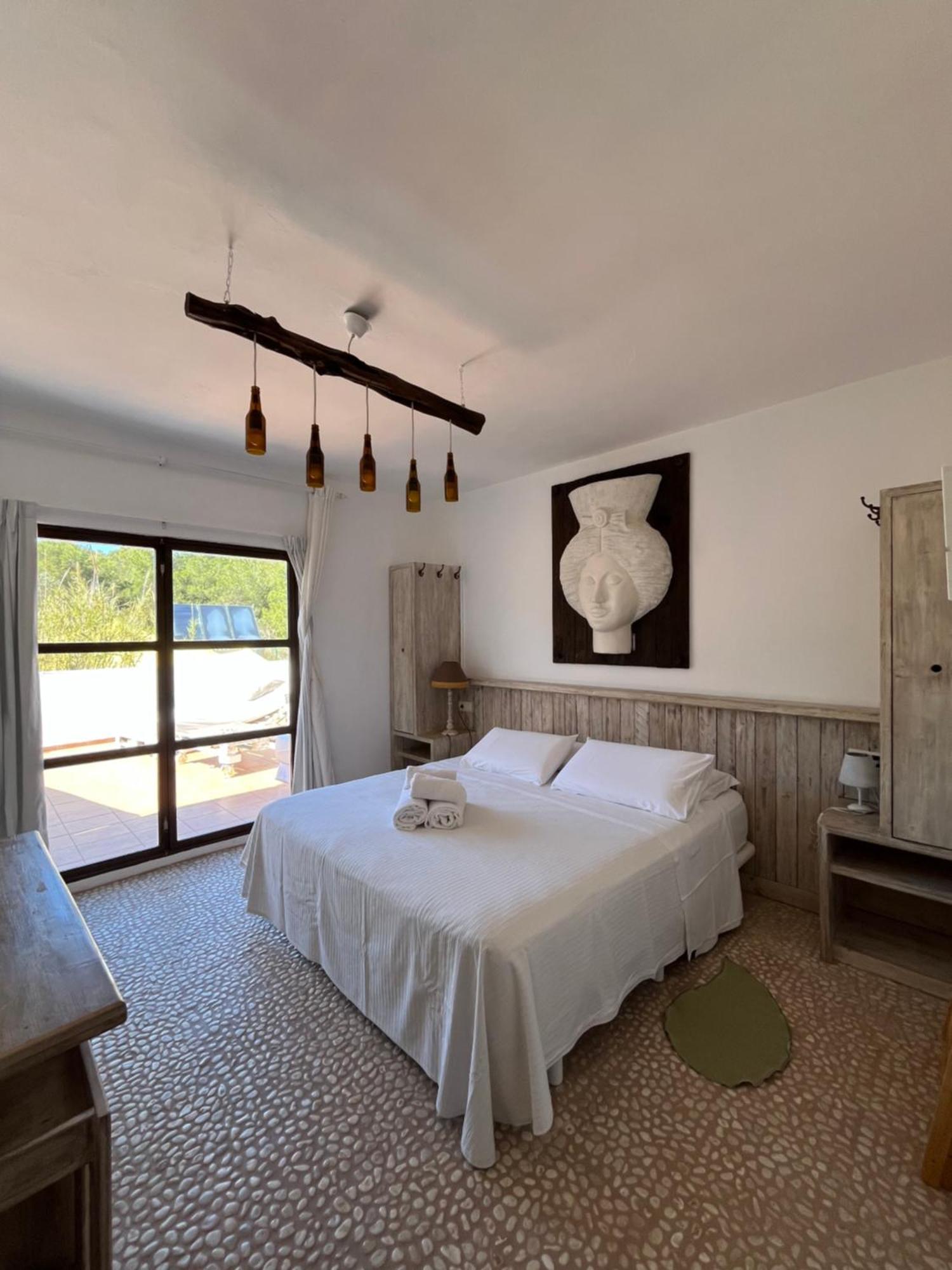 Boutique Hostal La Curandera De Salinas Sant Francesc de s'Estany المظهر الخارجي الصورة